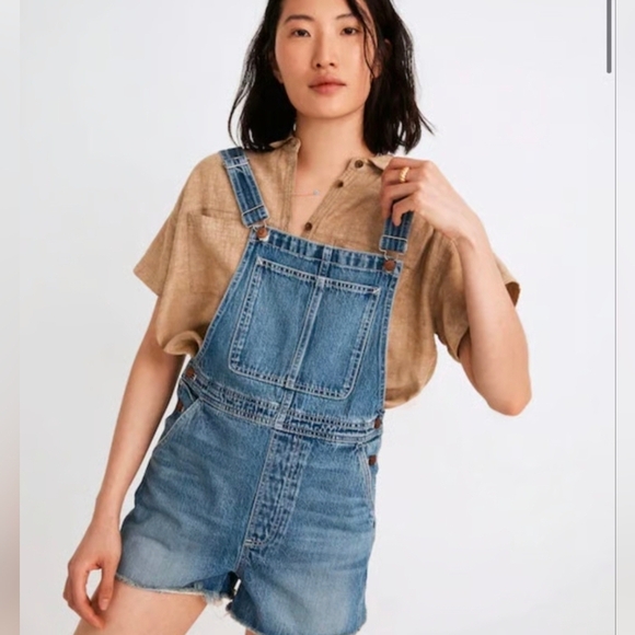 Madewell Denim - Madewell Adirondack Short Overalls in Wrightwood Wash Size M
